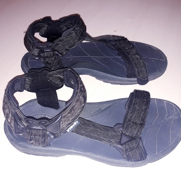 Teva size 10 men hiking sandals color black - Picture 3 of 5